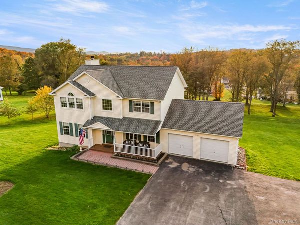 55 Beach Road , Poughquag, NY 12570