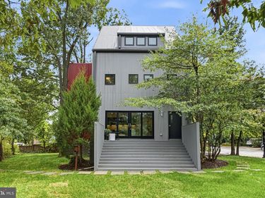 2790 WASHINGTON BOULEVARD , ARLINGTON, VA 22201