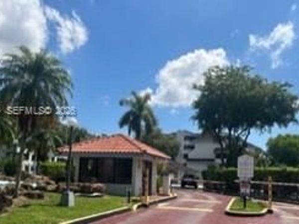 8215 SW 152nd Ave , Unit G-202, Miami, FL 33193