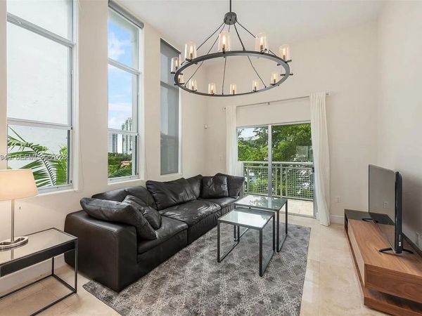 1040 10th St , Unit 402, Miami Beach, FL 33139