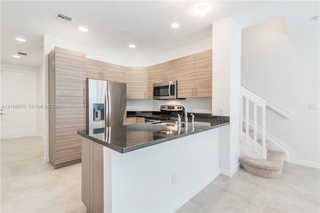 2574 SW 81st Ter , Unit 2576, Miramar, FL 33025 Photo