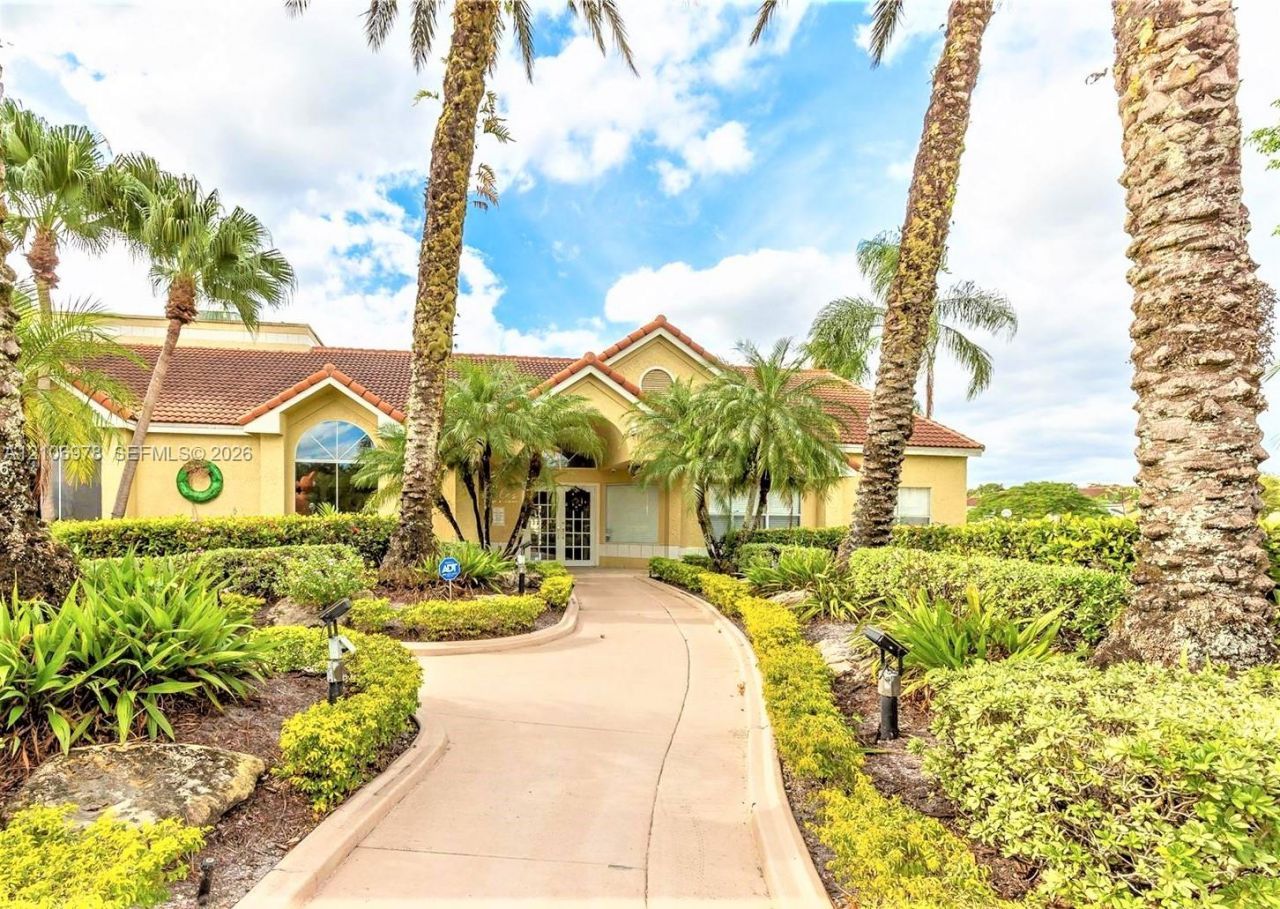 12650 Vista Isles Dr , Unit 914, Sunrise, FL 33325 Photo