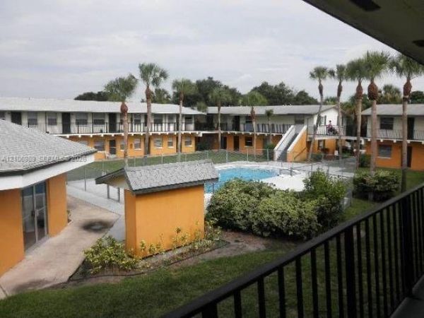 1711 Dixon , Unit 208, Cocoa, FL 32922