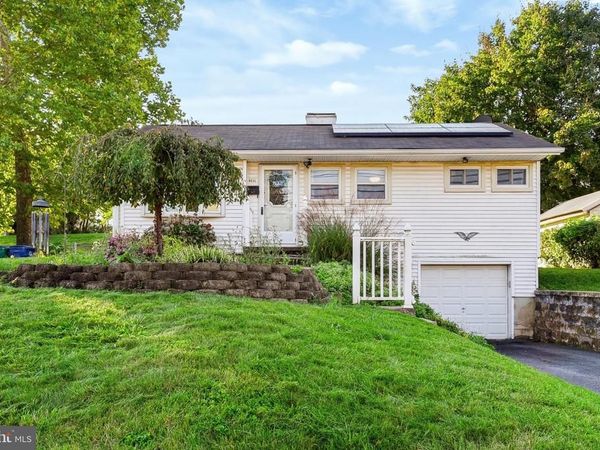 4521 LONDONDERRY ROAD, HARRISBURG, PA 17109