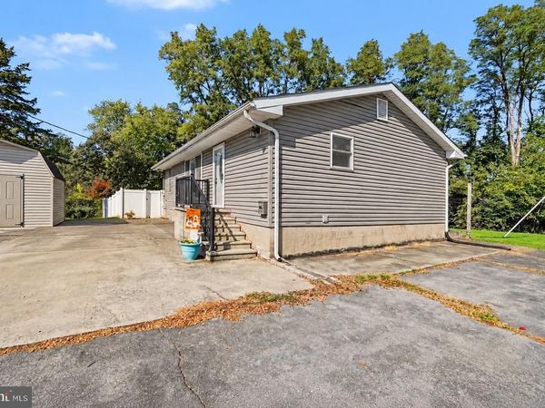 2060 3RD AVENUE S , STEELTON, PA 17113