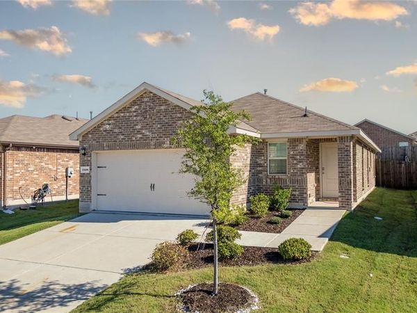 1526 Dilley Lane , Forney, TX 75126