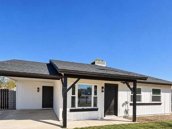 4627 S HANNA Drive, Tempe, AZ 85282