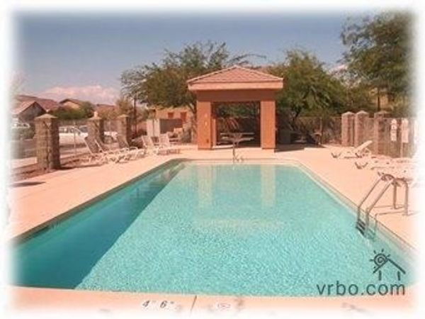 2250 E DEER VALLEY Road, Unit 4, Phoenix, AZ 85024