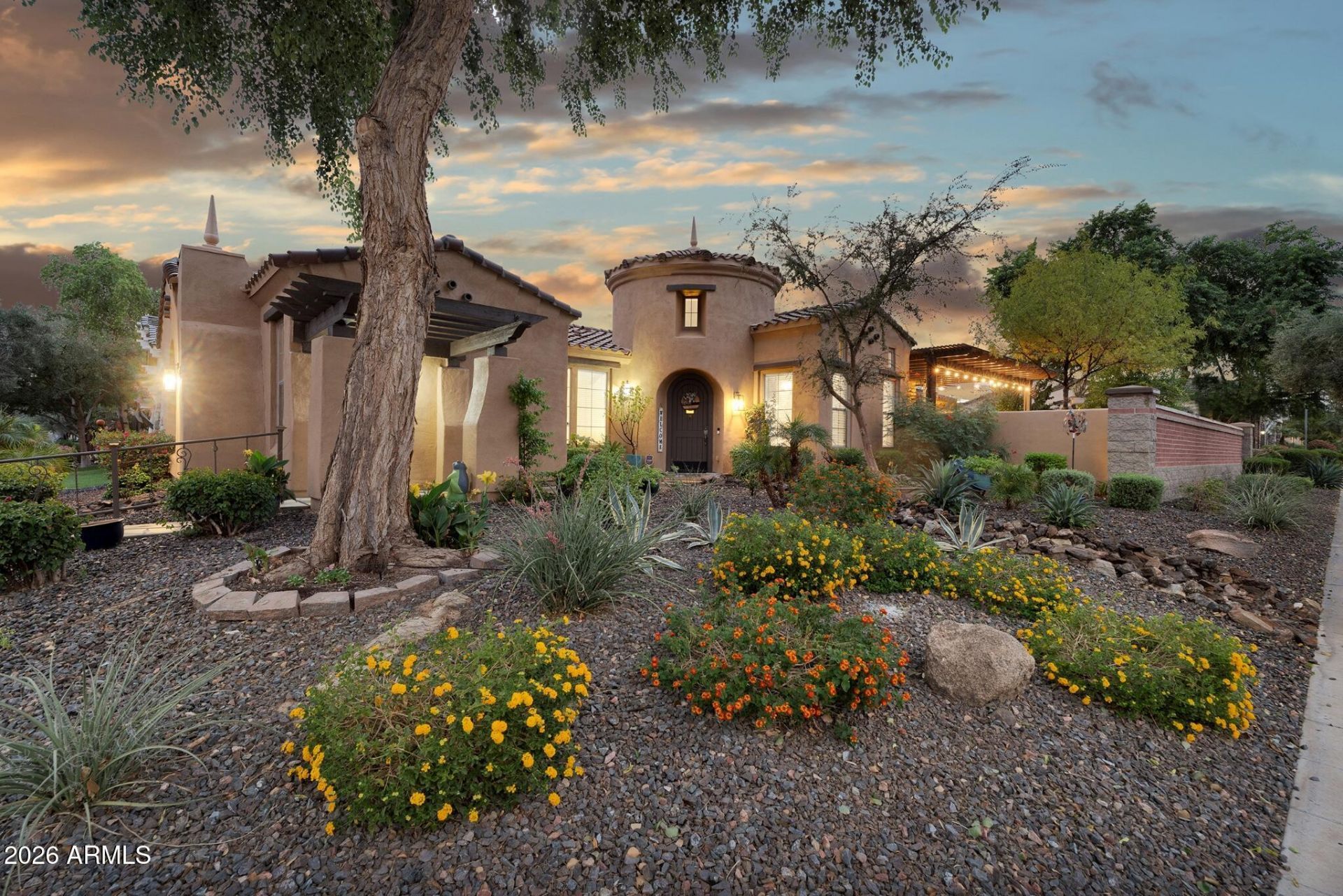 15216 W Windrose Drive, Surprise, AZ 85379 Main Photo