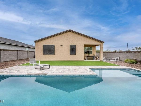 18421 W ALICE Avenue, Waddell, AZ 85355