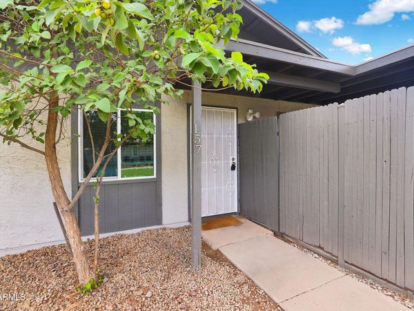 286 W PALOMINO Drive, Unit 157, Chandler, AZ 85225