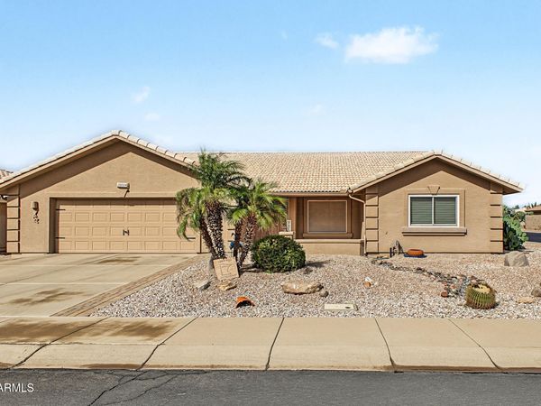 10904 E LINDNER Avenue, Mesa, AZ 85209