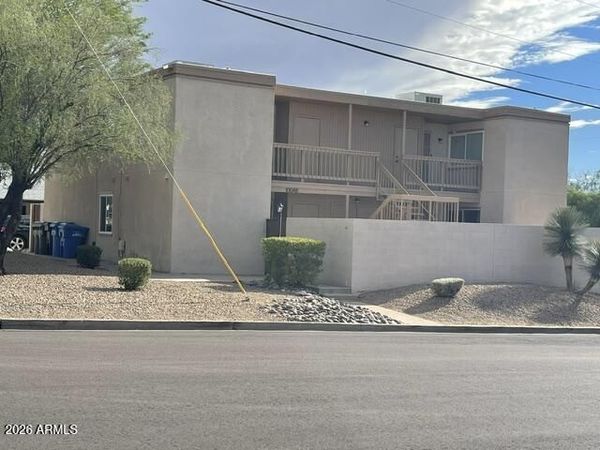 10048 N 14TH Street, Phoenix, AZ 85020