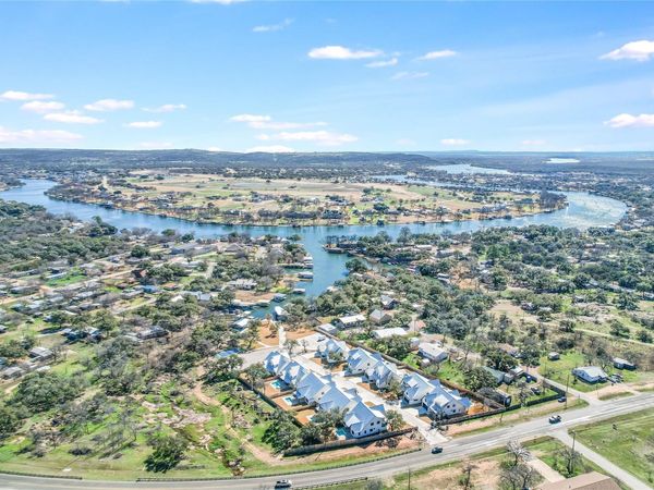 2411 Cherry LN , Kingsland, TX 78639