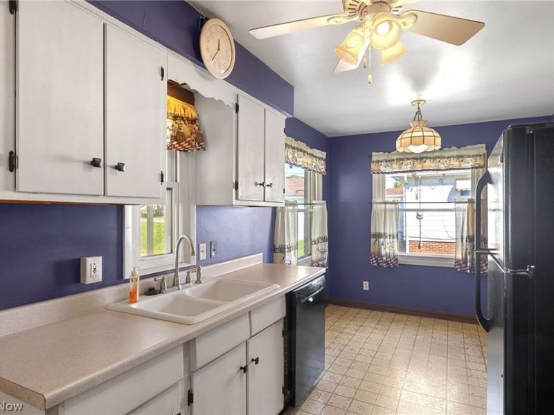 5630 Queens Highway, Parma, OH 44130 Photo 11