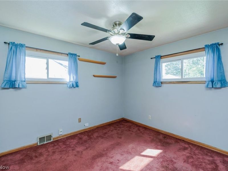 5630 Queens Highway, Parma, OH 44130 Photo 14