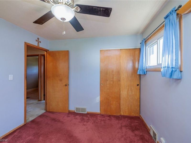 5630 Queens Highway, Parma, OH 44130 Photo 15