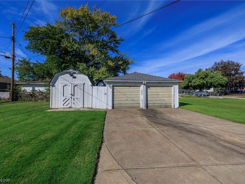 5630 Queens Highway, Parma, OH 44130 Photo 29
