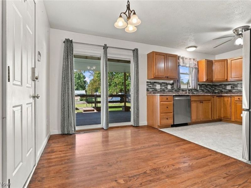 1010 S Broadway Street, New Philadelphia, OH 44663 Photo 13