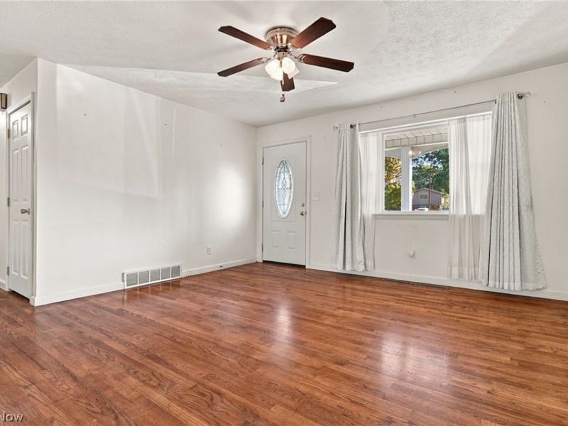 1010 S Broadway Street, New Philadelphia, OH 44663 Photo 15