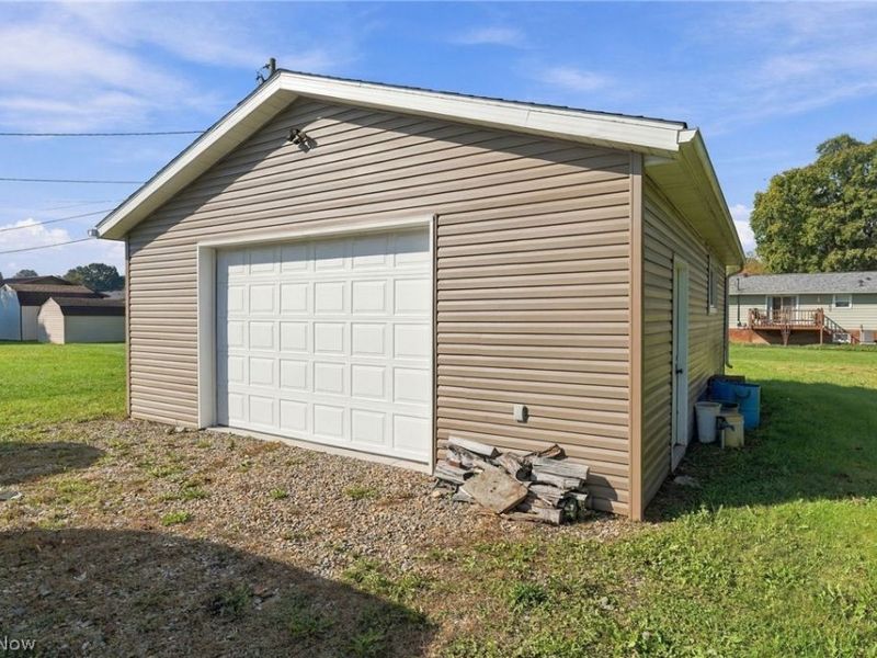1010 S Broadway Street, New Philadelphia, OH 44663 Photo 7