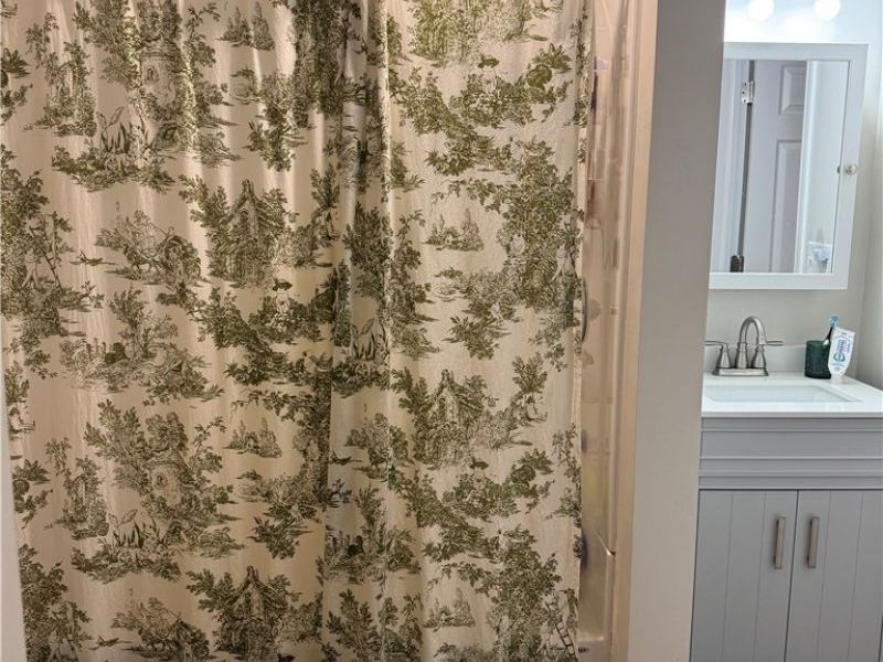 1226 Gomber Avenue, Cambridge, OH 43725 Photo 7