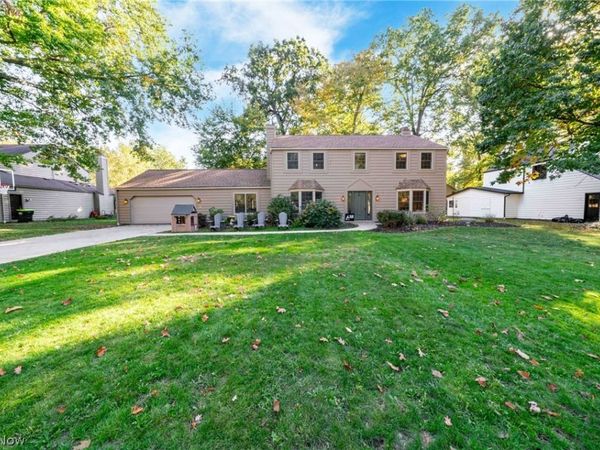 32547 Schooner Court , Avon Lake, OH 44012
