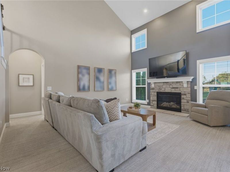 2625 Ledgestone Drive NW, Uniontown, OH 44685 Photo 4