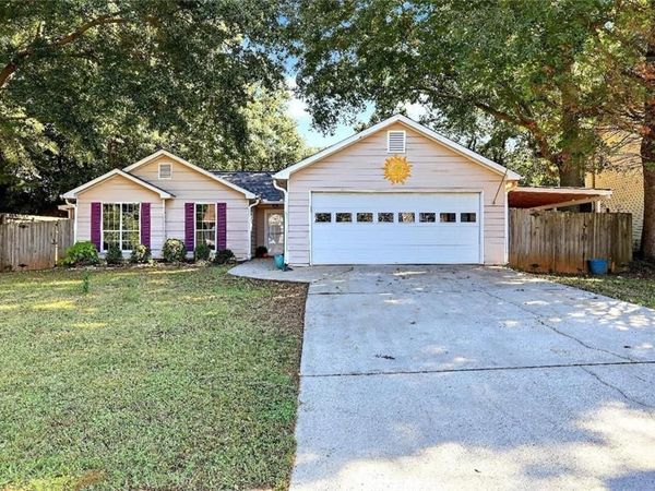 110 Marians Way , Hampton, GA 30228