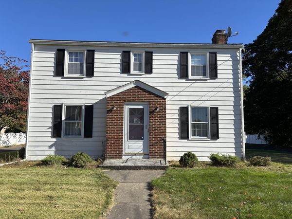 41 Reed Street, Agawam, MA 01001