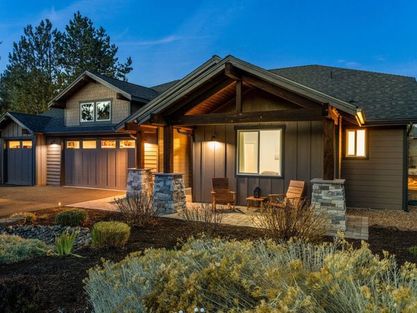 8293 Vireo Court, Redmond, OR 97756