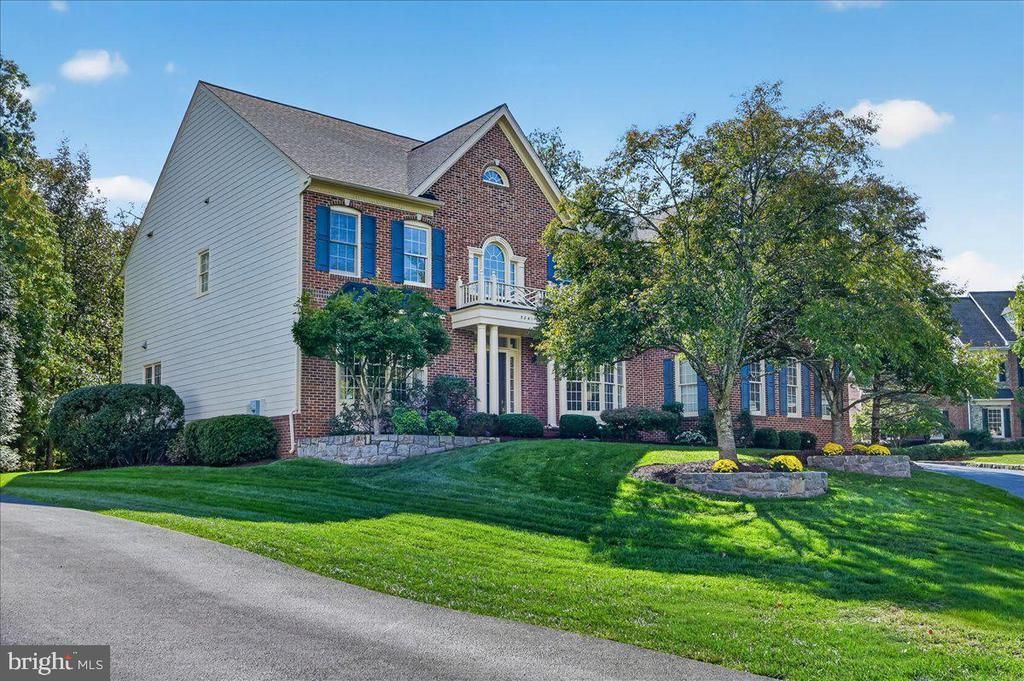 5861 Saddle Downs Place, Centreville, VA 20120 Main Photo