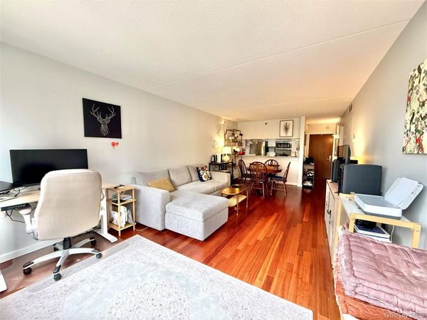 4 Martine Avenue, Unit 203, White Plains, NY 10606