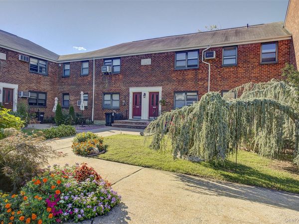 17-49 160th Street, Unit 561, Whitestone, NY 11357