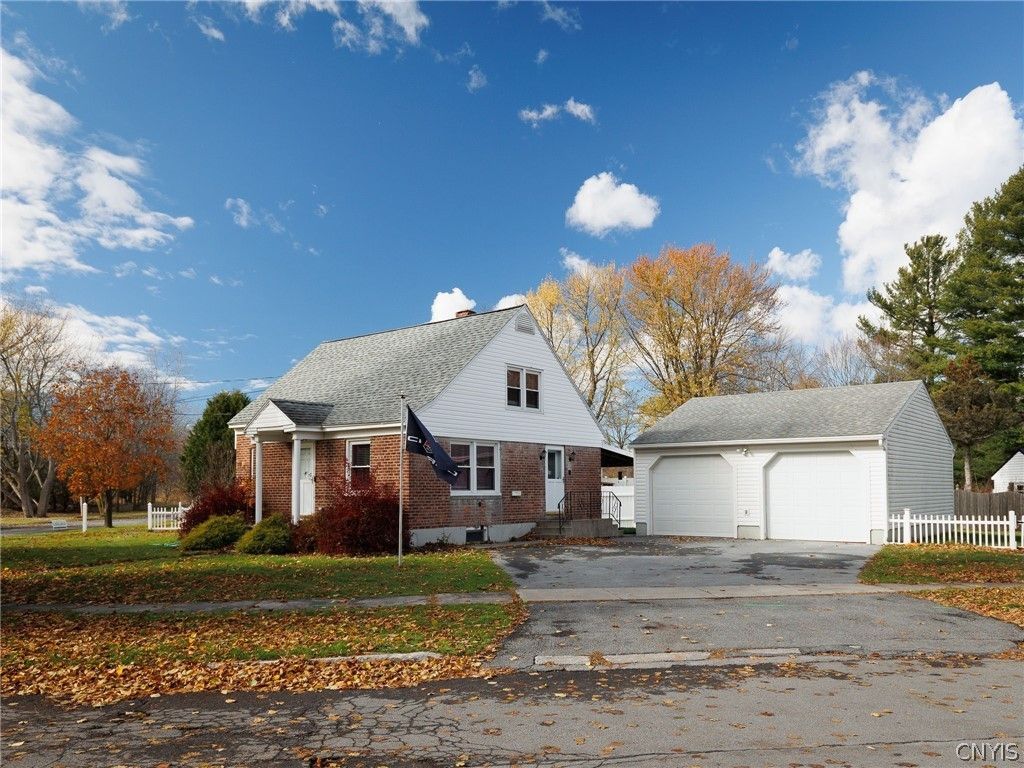 324 Butterfield Avenue, Watertown, NY 13601 Main Photo