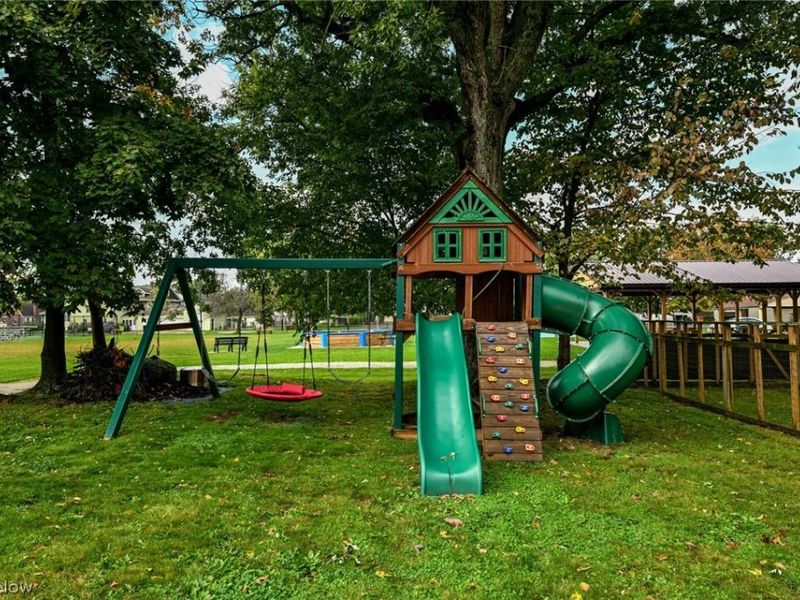 333 S Silver Street, Louisville, OH 44641 Photo 11