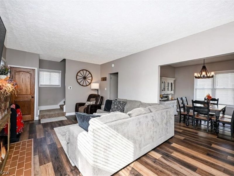 333 S Silver Street, Louisville, OH 44641 Photo 18