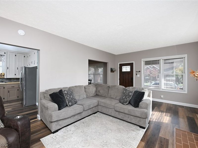 333 S Silver Street, Louisville, OH 44641 Photo 19