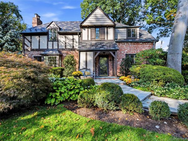 403 Ryder Road , Manhasset, NY 11030