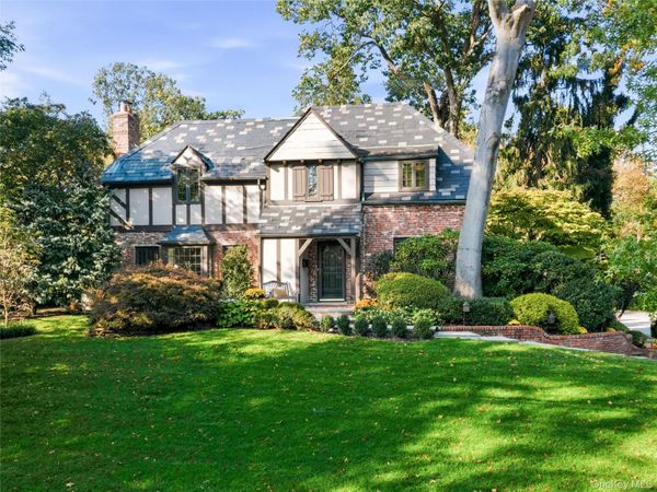 403 Ryder Road , Manhasset, NY 11030