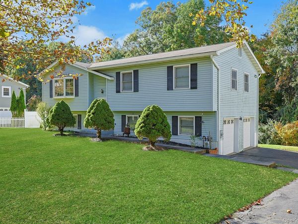14 Ivy Lane, Pomona, NY 10970
