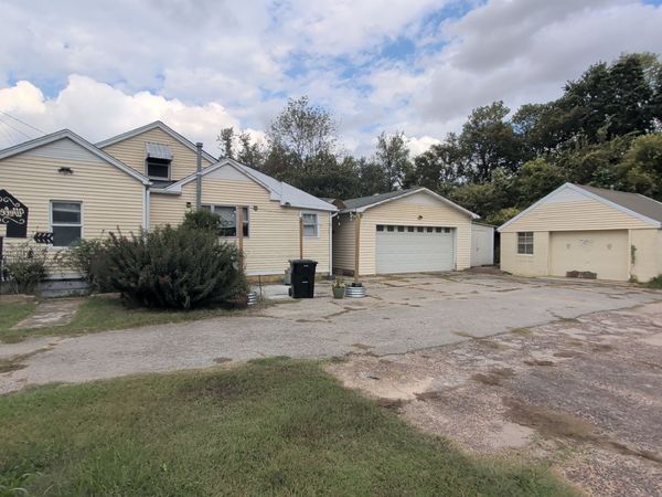 619 N Main St , Dyer, TN 38330