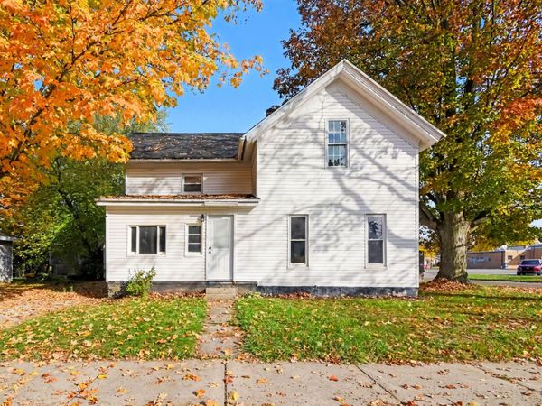 304 W Elm Street, Carson City, MI 48811
