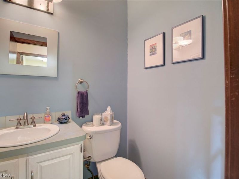 7170 Windwood Way, Olmsted Township, OH 44138 Photo 24