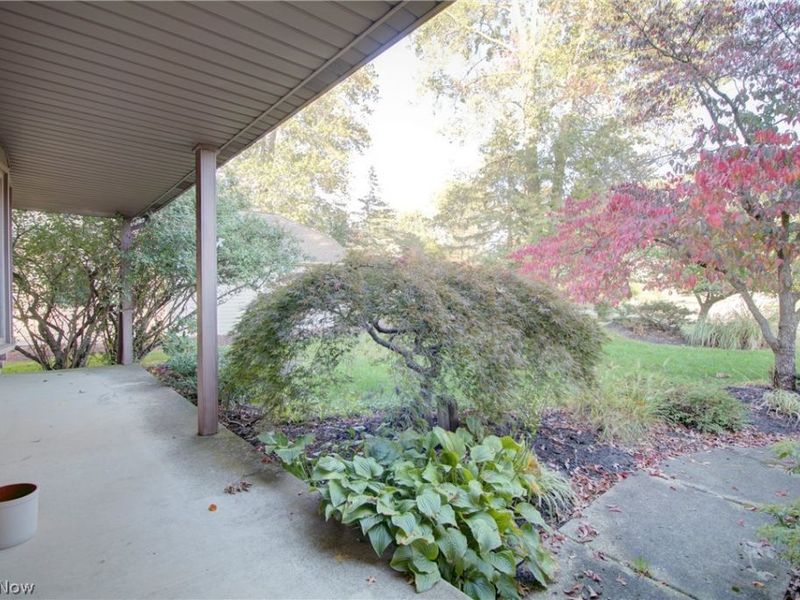 7170 Windwood Way, Olmsted Township, OH 44138 Photo 3
