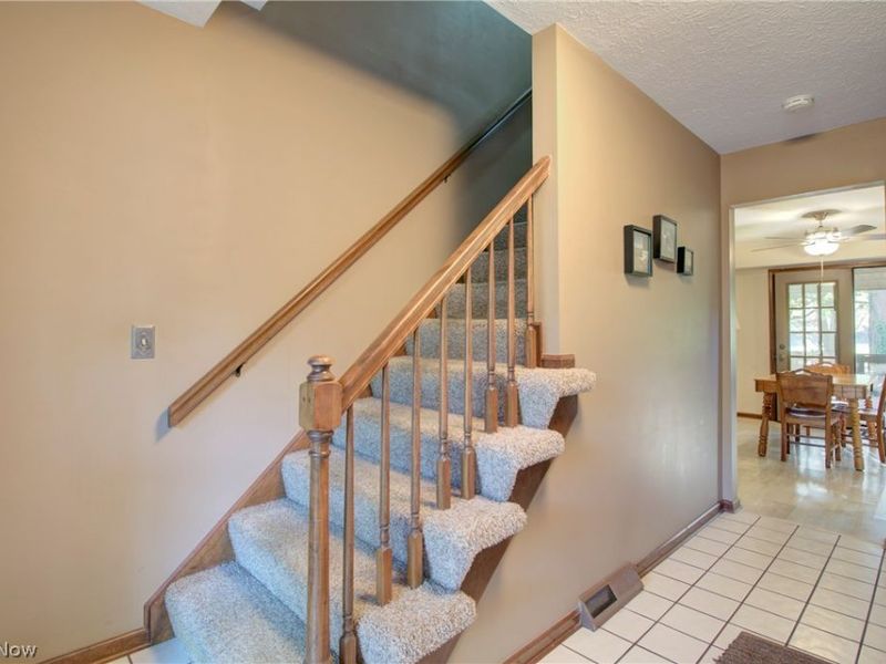 7170 Windwood Way, Olmsted Township, OH 44138 Photo 5