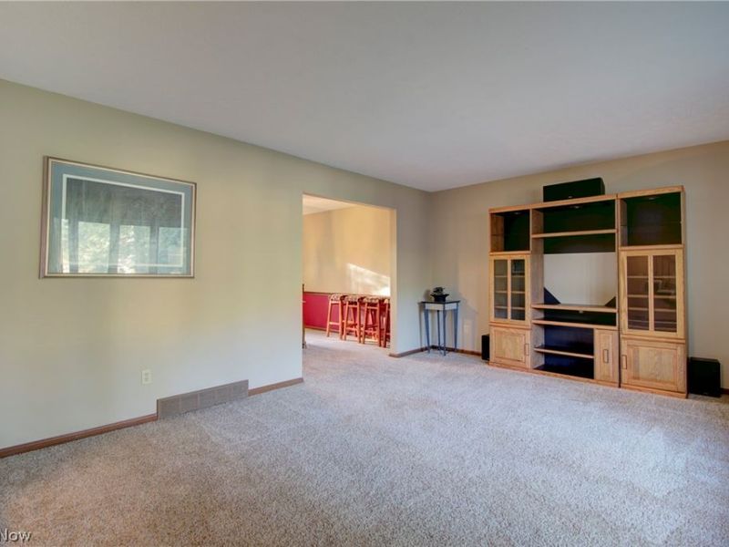 7170 Windwood Way, Olmsted Township, OH 44138 Photo 7