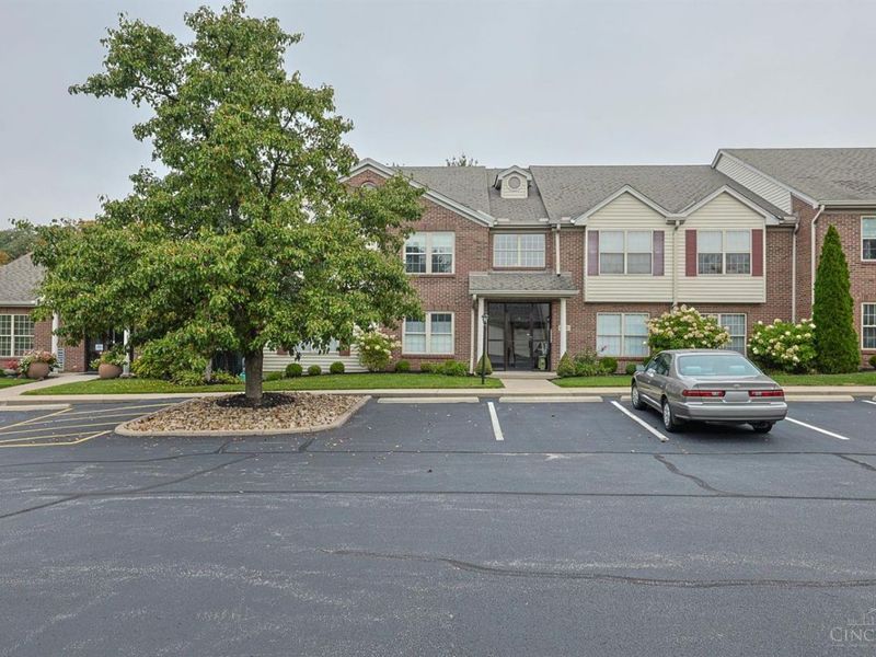 172 Palisades Pointe, Unit 1, Cincinnati, OH 45238 Photo 1