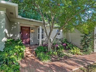 9711 E Lake Highlands Drive, Dallas, TX 75218