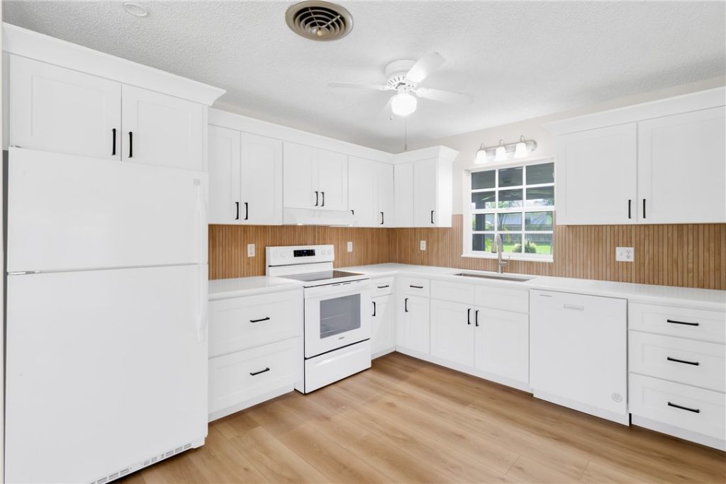 4545 13th Street, Vero Beach, FL 32966 Photo